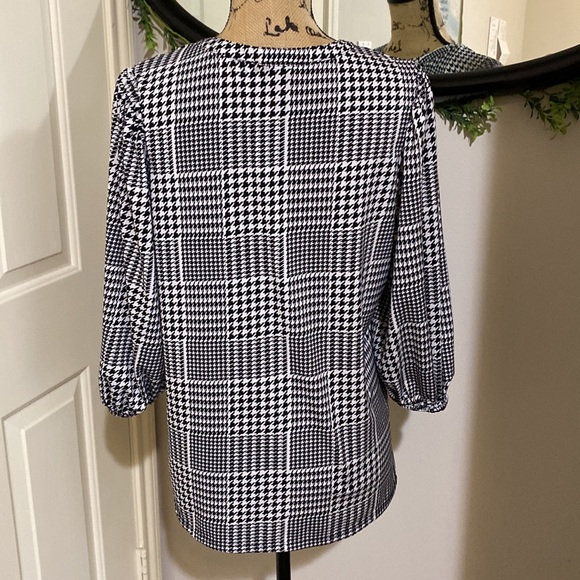 Perception Concept Top - Picture 5 of 5